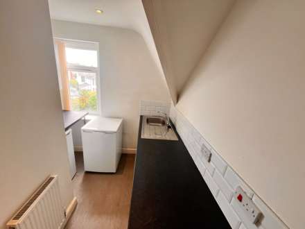 Connaught Road, Roath, Image 4