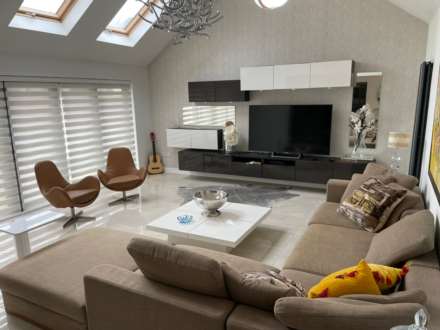 Vaendre Court, Old St Mellons, Image 1