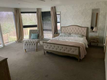 Vaendre Court, Old St Mellons, Image 9