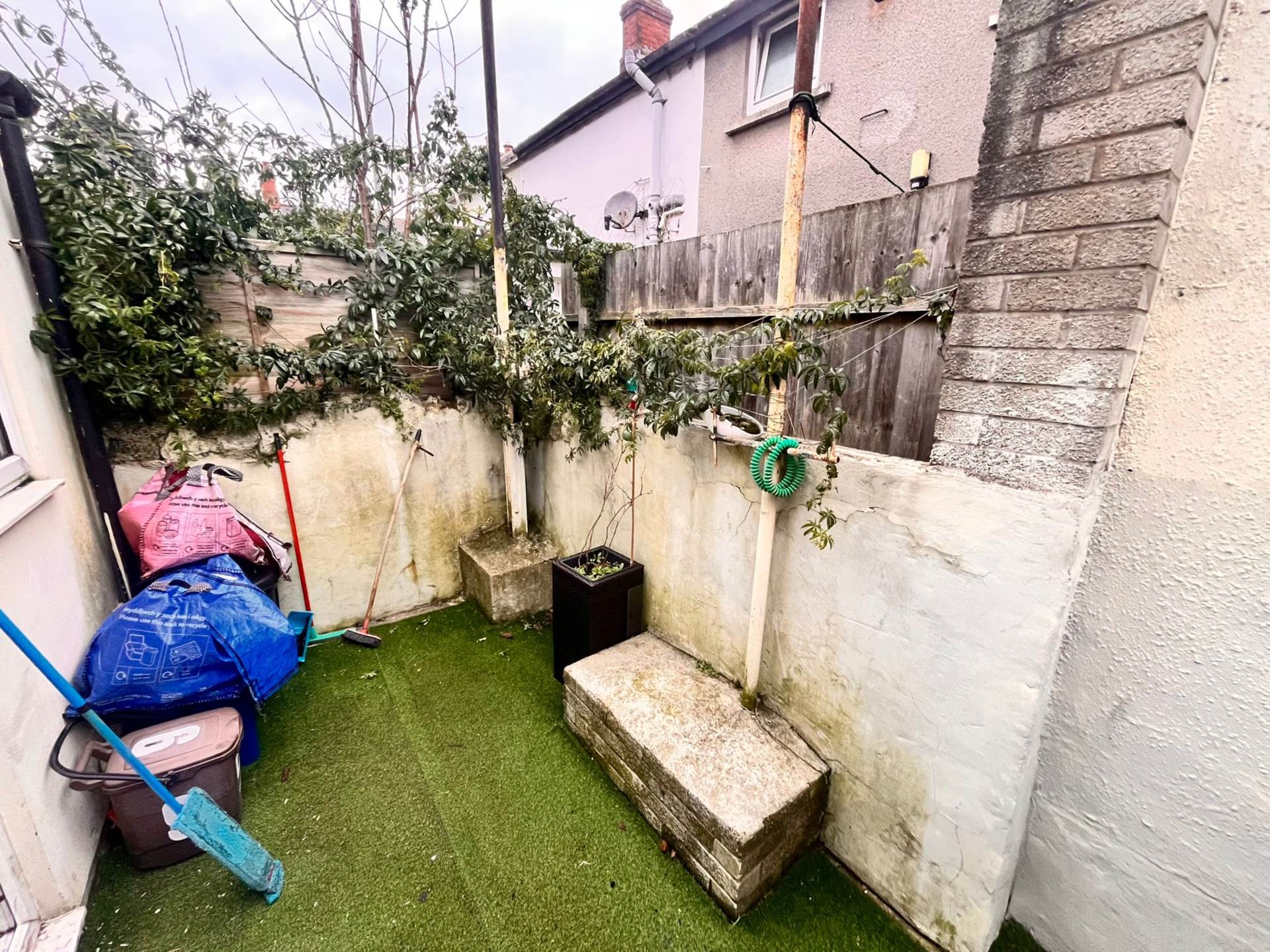 Howard Street, Cardiff, Image 10