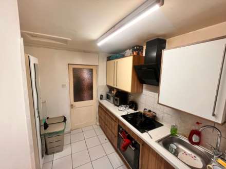 Howard Street, Cardiff, Image 4