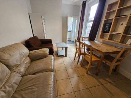 Talworth Street, Roath, Image 13