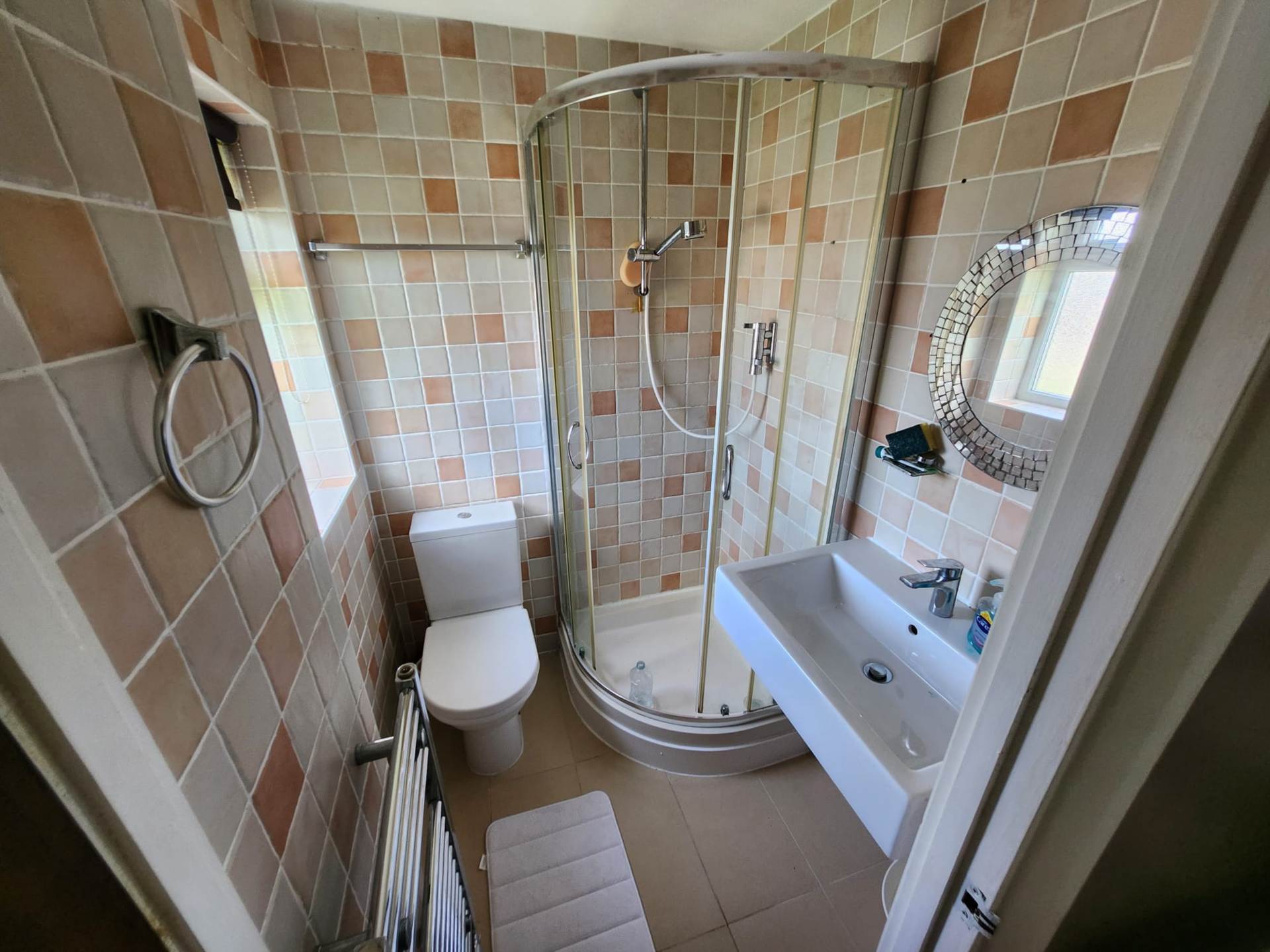 Mountbatten Close, Heath, Image 16