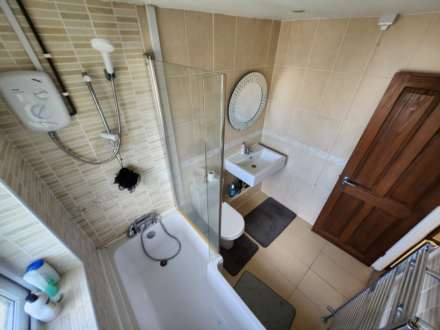 Mountbatten Close, Heath, Image 10