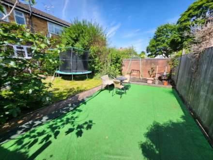 Mountbatten Close, Heath, Image 17