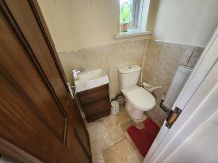 Mountbatten Close, Heath, Image 6