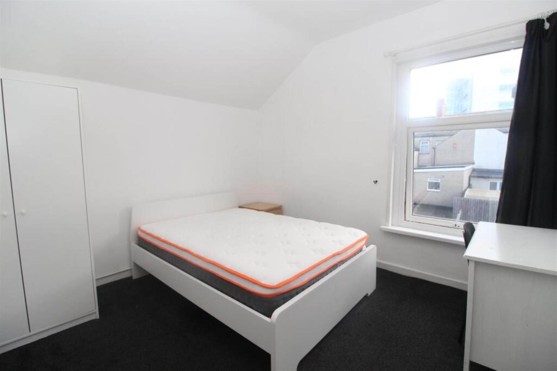 North Road, Cardiff, Image 15