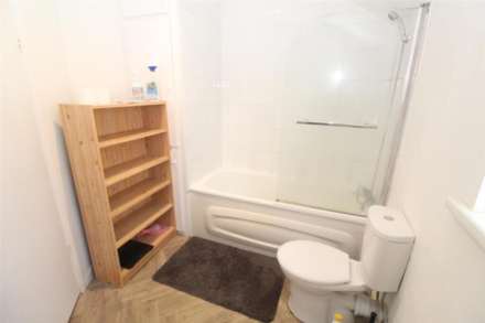 North Road, Cardiff, Image 14