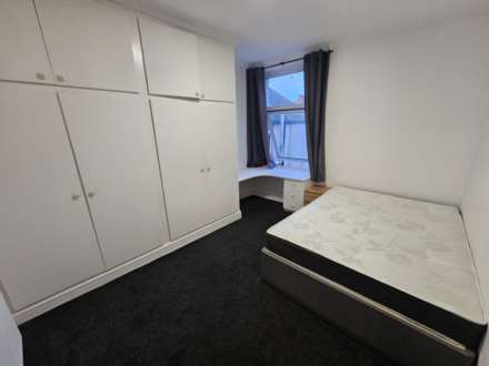 North Road, Cardiff, Image 2