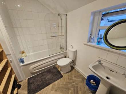 North Road, Cardiff, Image 9