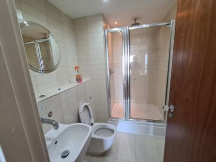 Falcon Drive, Cardiff Bay, Image 10