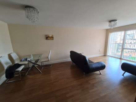 Falcon Drive, Cardiff Bay, Image 9