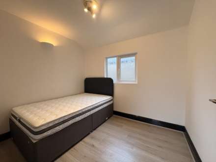 Woodville Road, Cardiff, Image 2