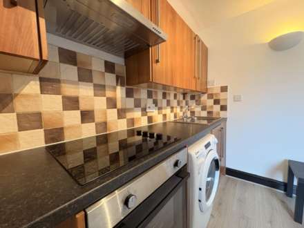 Woodville Road, Cardiff, Image 4