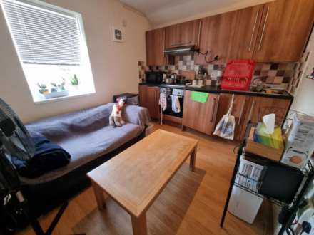 Woodville Road, Cardiff, Image 7