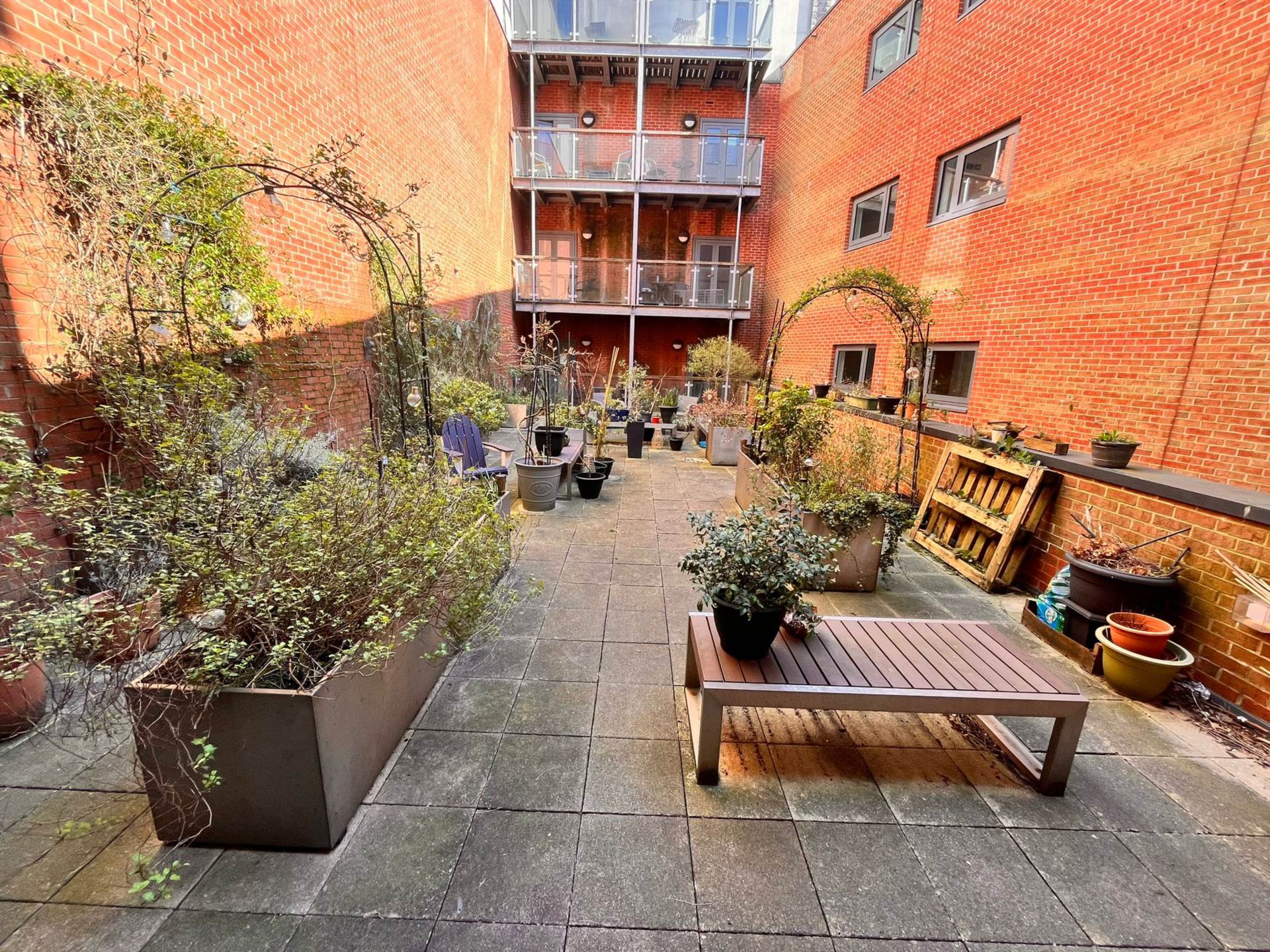 Quayside, Cardiff Bay, Image 11