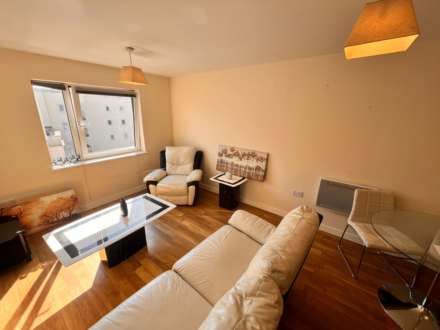 Quayside, Cardiff Bay, Image 5