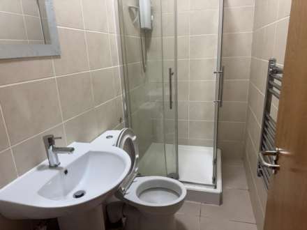 Newport Road, Cardiff, Image 3