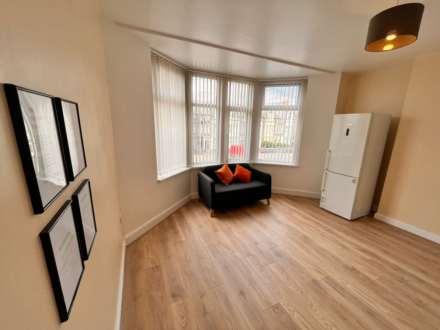Newport Rd, Cardiff, Image 4