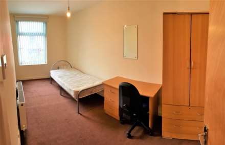Double Rooms £110 per person per week  - Great Western Street, Rusholme, Image 4