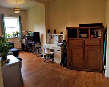 11 Old Lansdowne Road, West Didsbury and seconds away from Tram Station Available  07/10/2019, Image 3