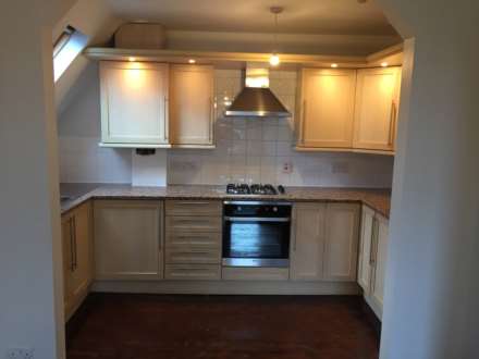 1 Bedroom Apartment, Old Lansdowne Road, West Didsbury with Tram Stations and Private Parking