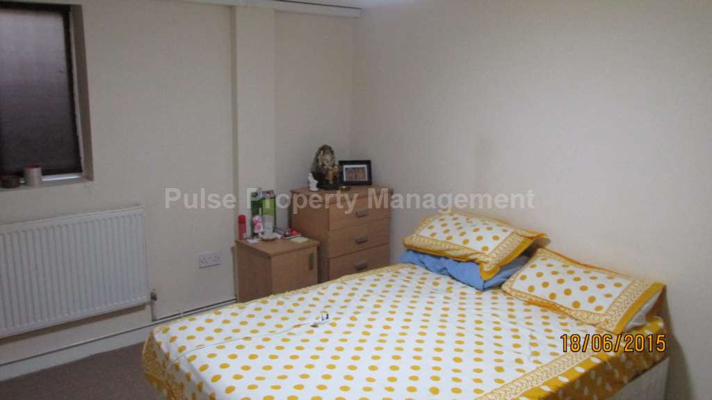 106A, Barton Road, Stretford  - Working Professionals Only, Image 1