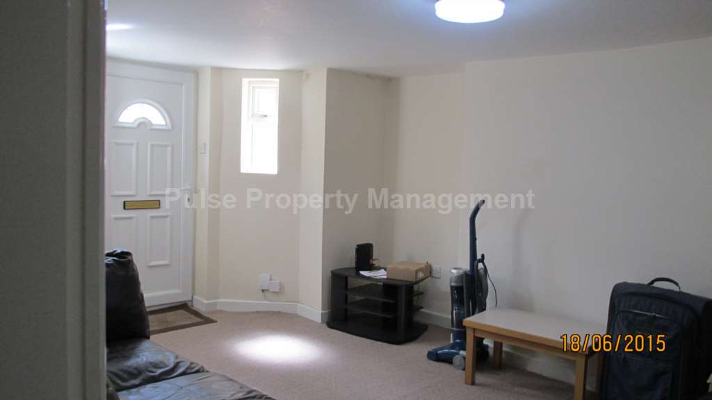 106A, Barton Road, Stretford  - Working Professionals Only, Image 4