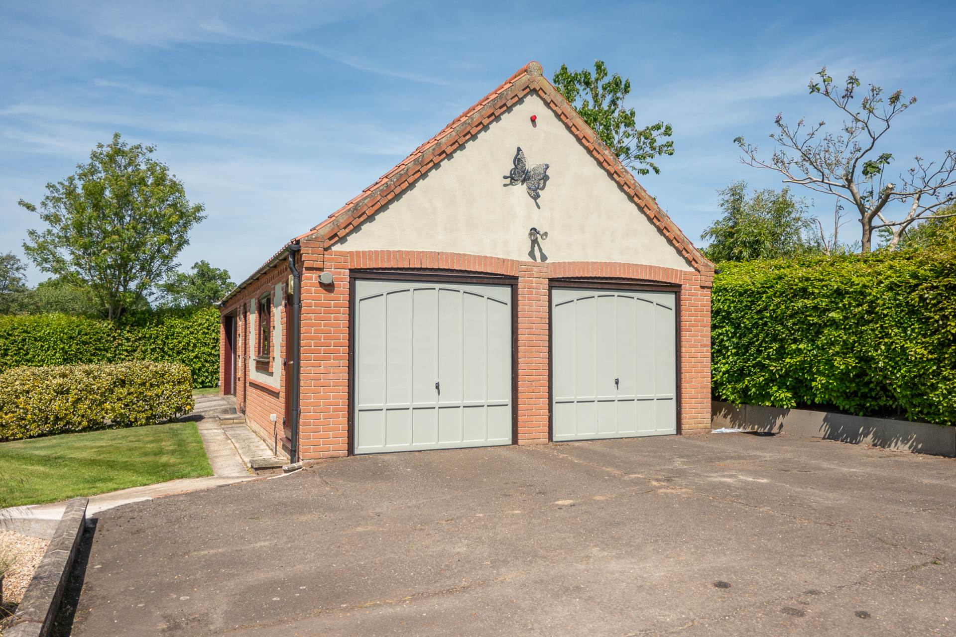 Main Photo