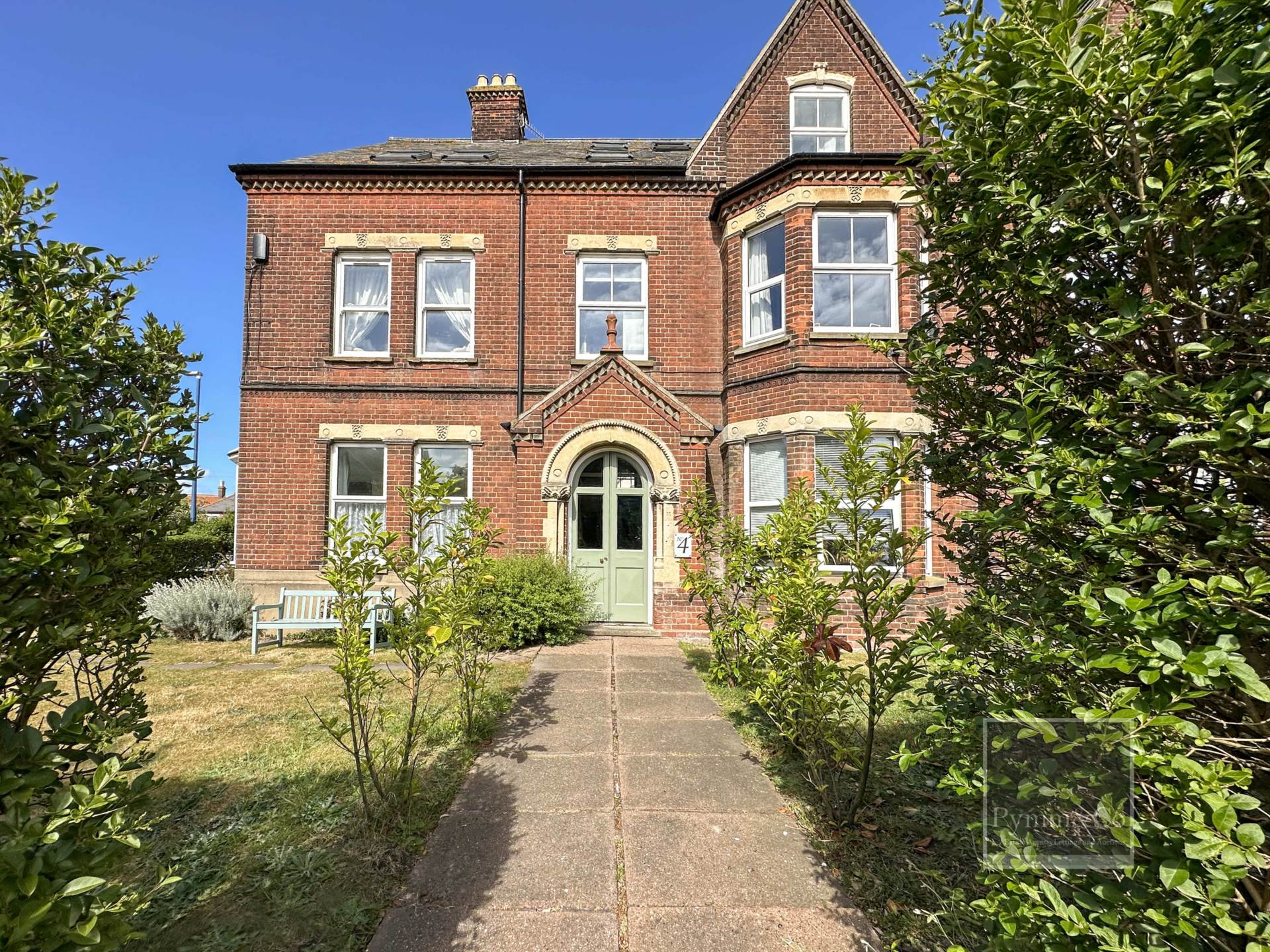 Main Photo