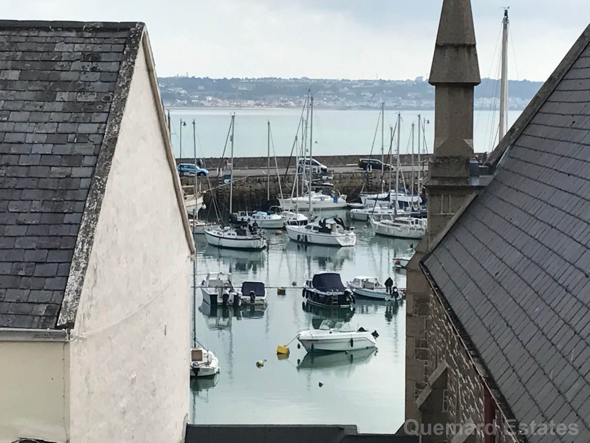 Le Quai Bisson, St Aubin, Image 14