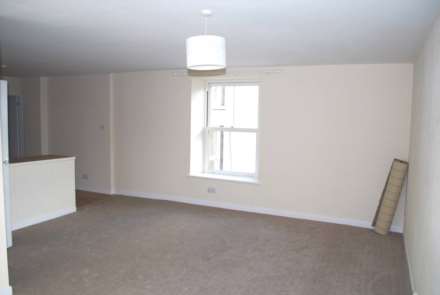 CHAPEL HOUSE, Image 4