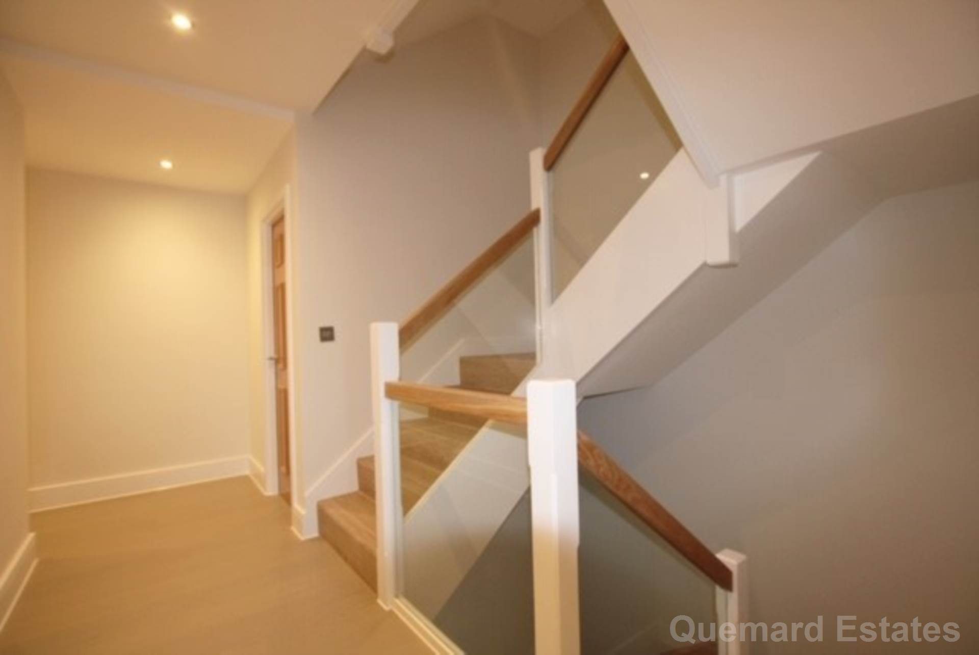 The High Street. St Aubin, Image 9