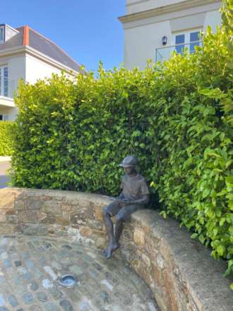 La Rue D'Aval, Grouville, Image 12