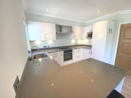 La Rue D'Aval, Grouville, Image 2