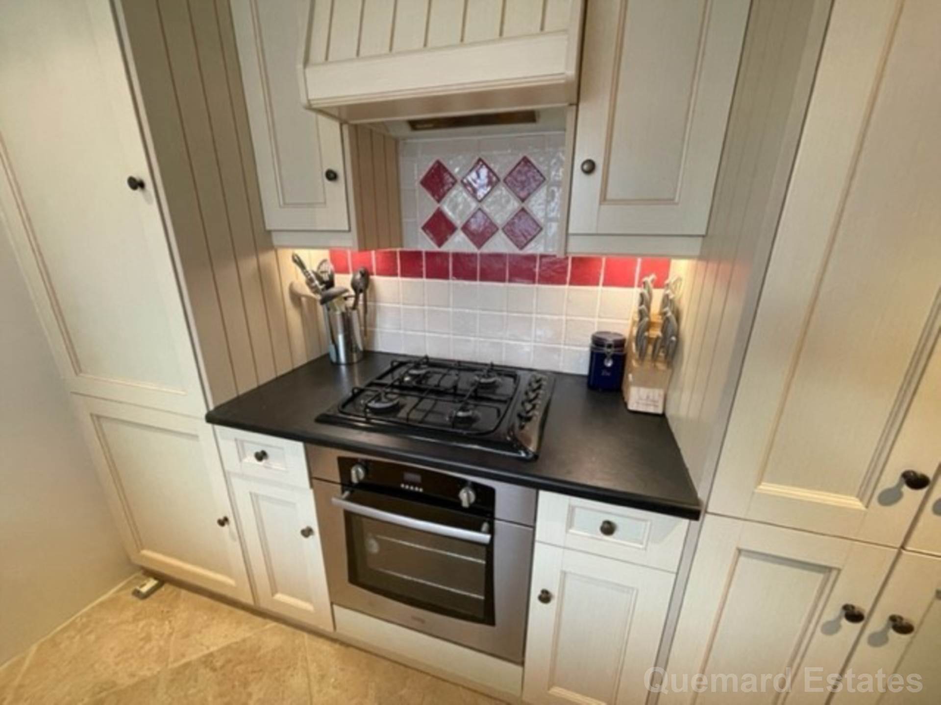 Bramble Cottage, Image 13