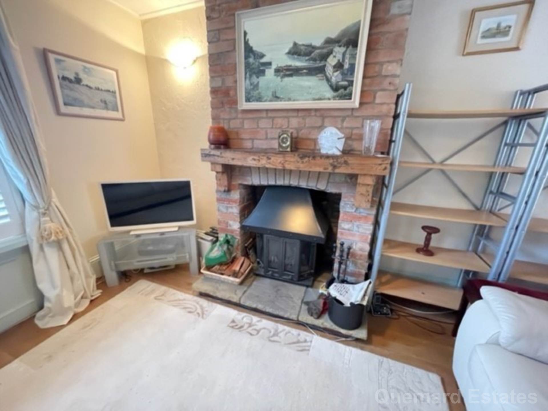 Bramble Cottage, Image 9