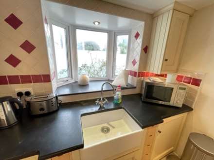 Bramble Cottage, Image 12