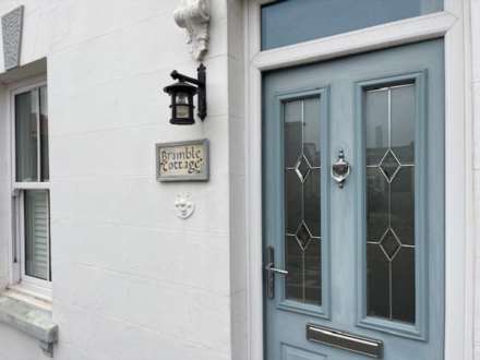 Bramble Cottage, Image 2