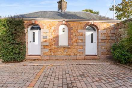 Route De Beaumont, St Peter, Image 28