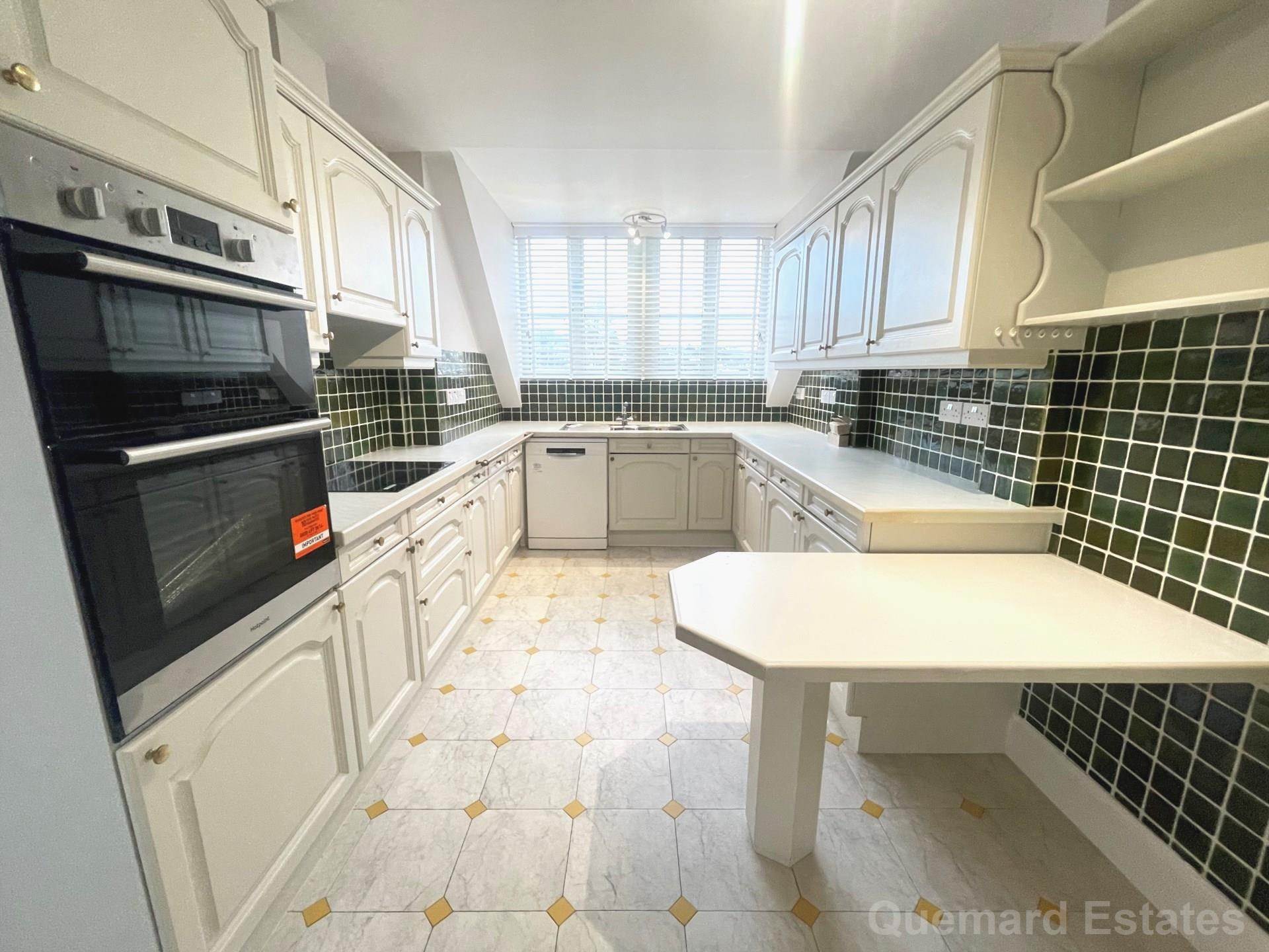 Batisse De La Mielle, St Brelade, Image 3