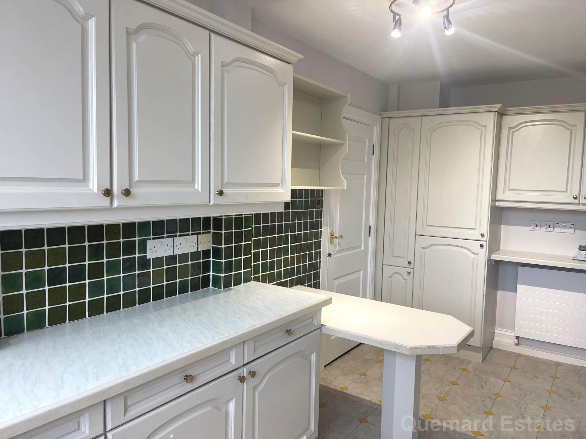 Batisse De La Mielle, St Brelade, Image 7