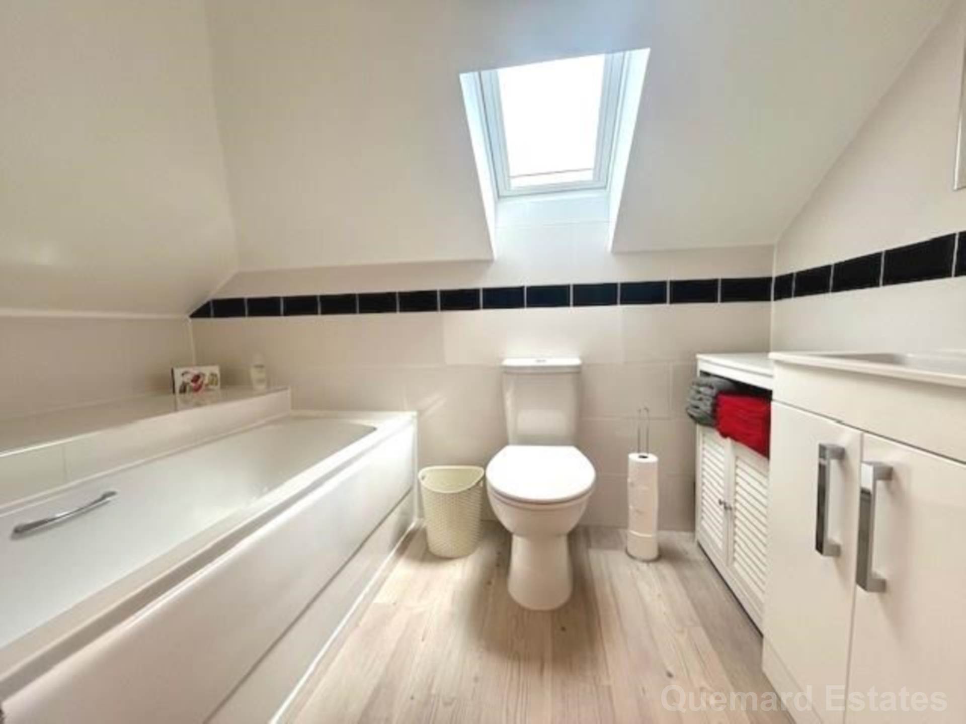 Bagatelle Road, St Saviour, Image 9