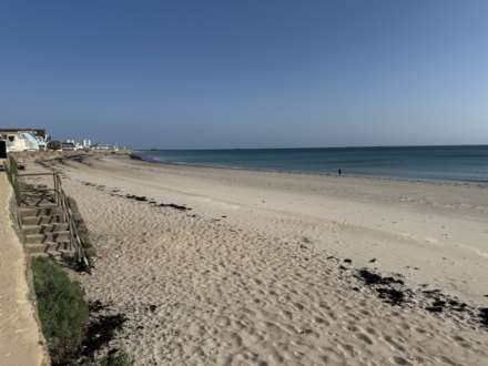 Greve D'Azette, St Clement, Image 1
