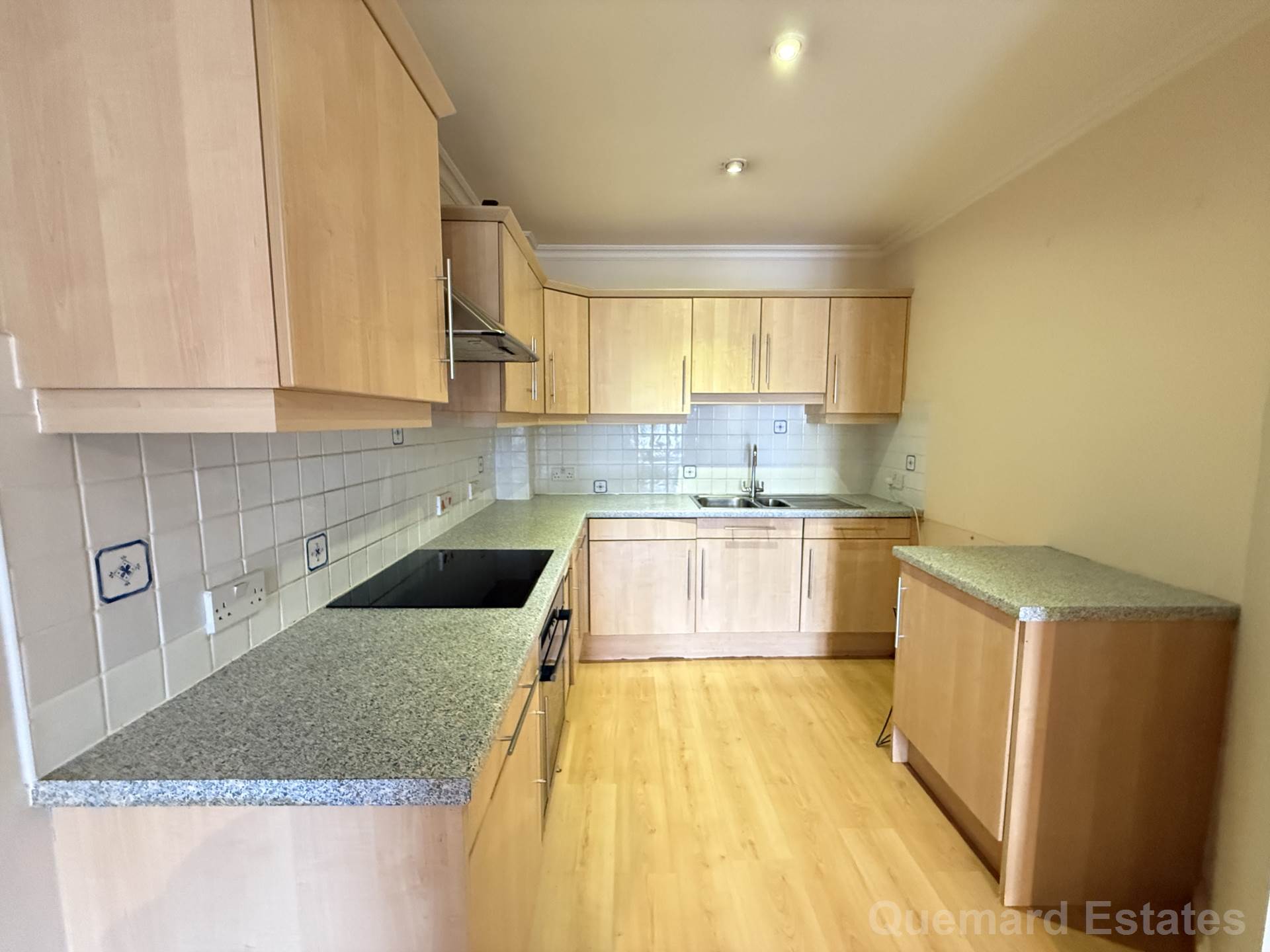 Bel Air Apartments, La Rue De Trachy, Image 4