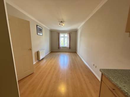 Bel Air Apartments, La Rue De Trachy, Image 6