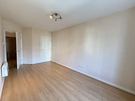 Bel Air Apartments, La Rue De Trachy, Image 7