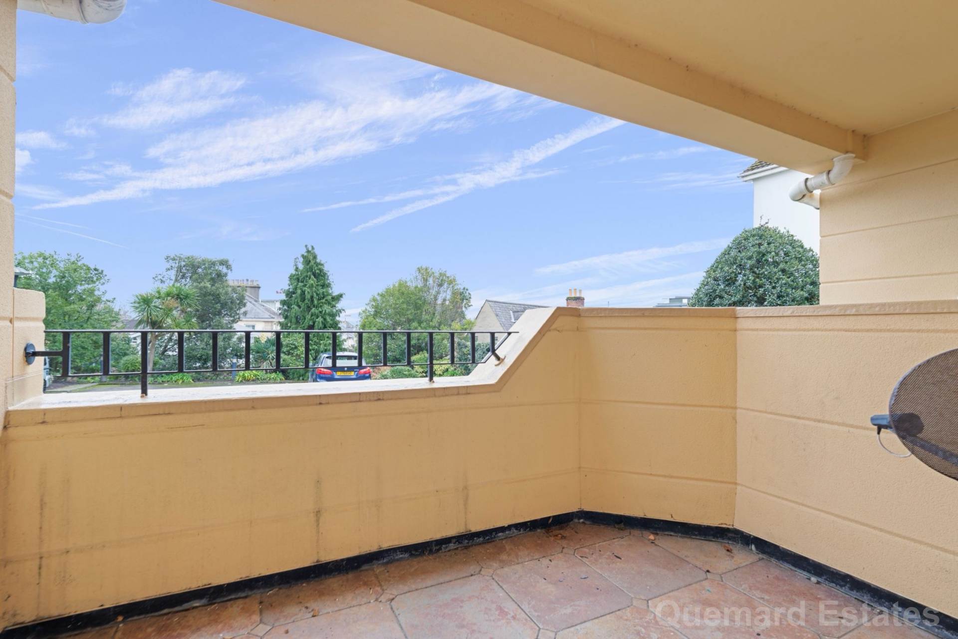 Victoria House, Park Heights, St Johns Road, Image 11