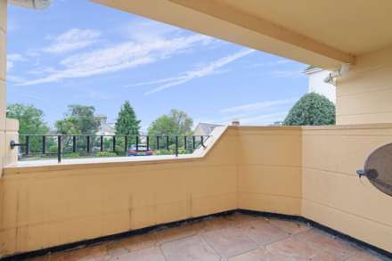 Victoria House, Park Heights, St Johns Road, Image 11