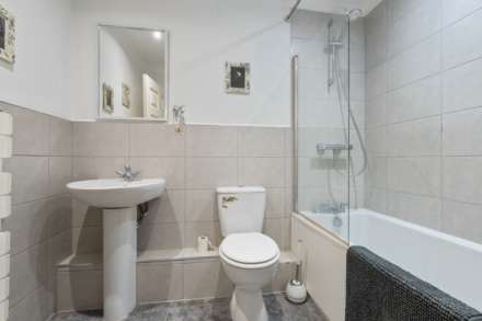 Victoria House, Park Heights, St Johns Road, Image 9